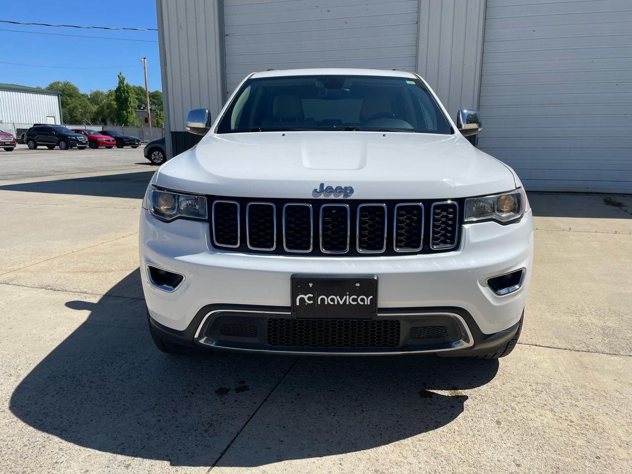 jeep grand cherokee 2017 1C4RJFBGXHC735015 image jeep grand cherokee 2017 1C4RJFBGXHC735015 image